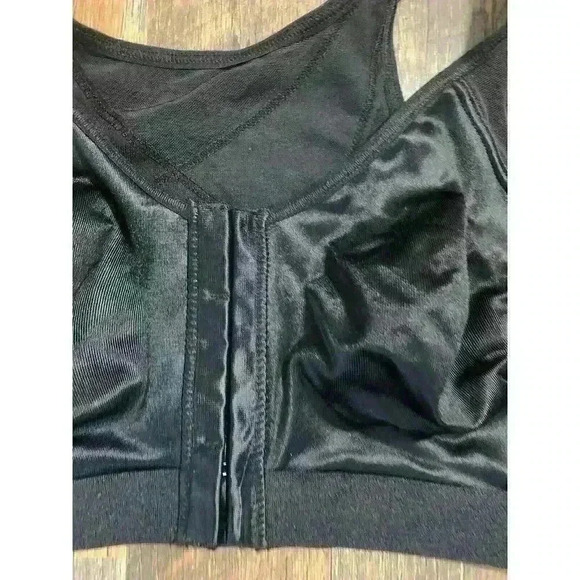 LEONISA Posture Corrector Wireless Back Support Bra Firm Black 38C NEW - Picture 2 of 6